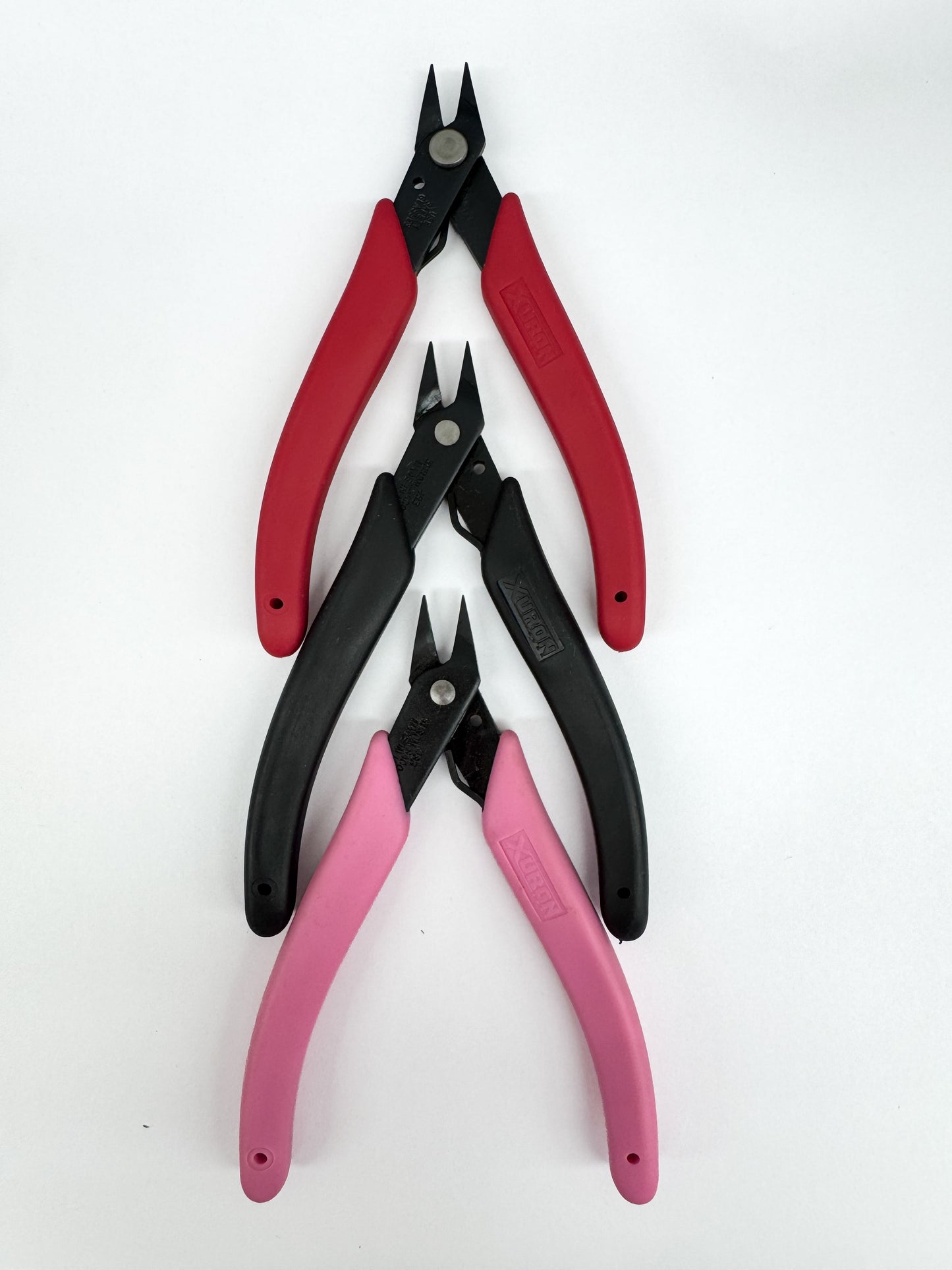 Short Flat Nose Pliers for Charm Bars & Stainless Steel Jewelry
(3 color choices)