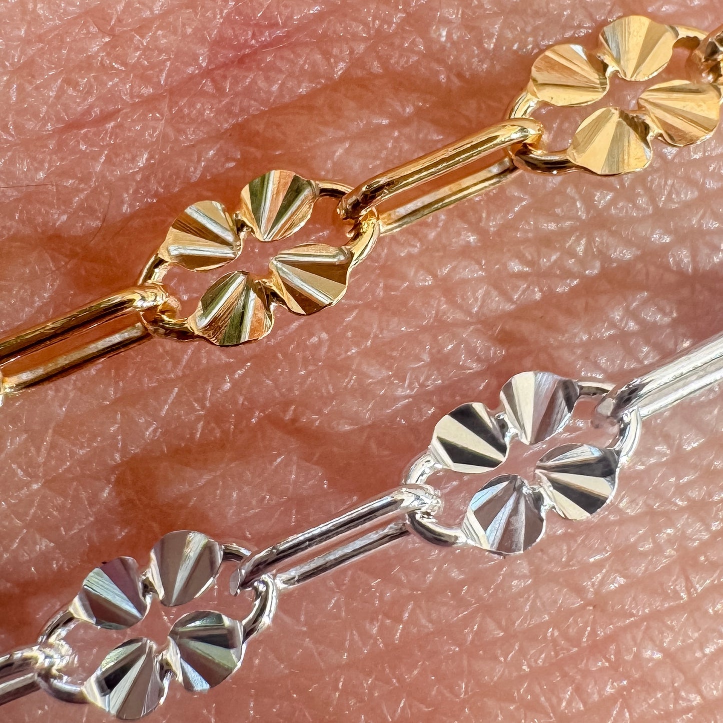 Flowerburst Paperclip Chain