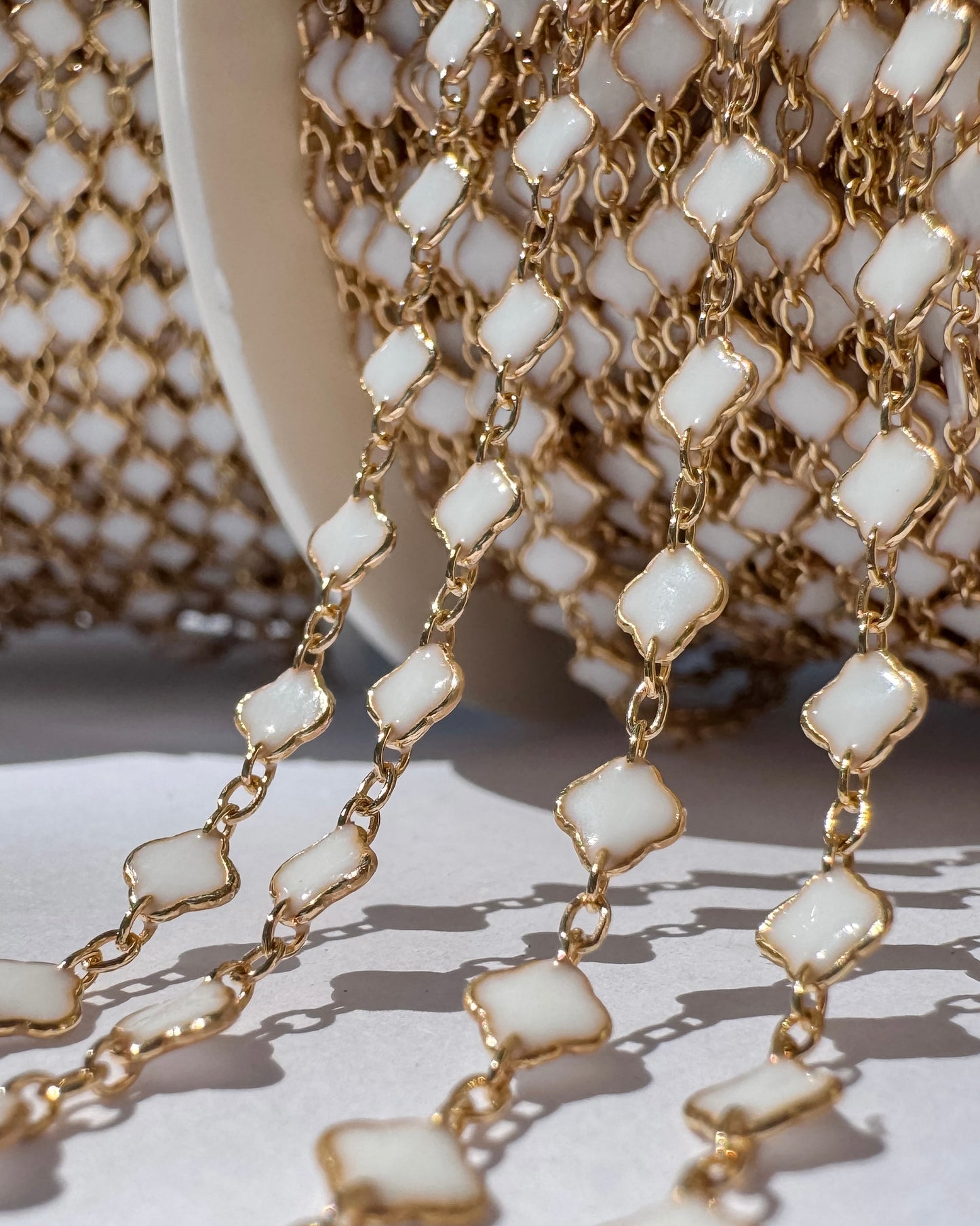 Clover Chain - White Italian Enamel