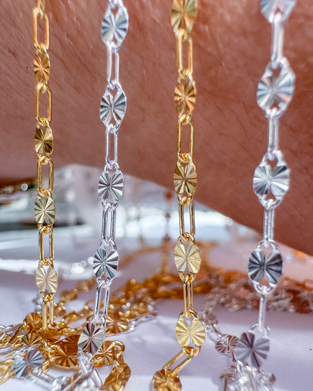 Sunburst 1+1 Paperclip Chain (C124)