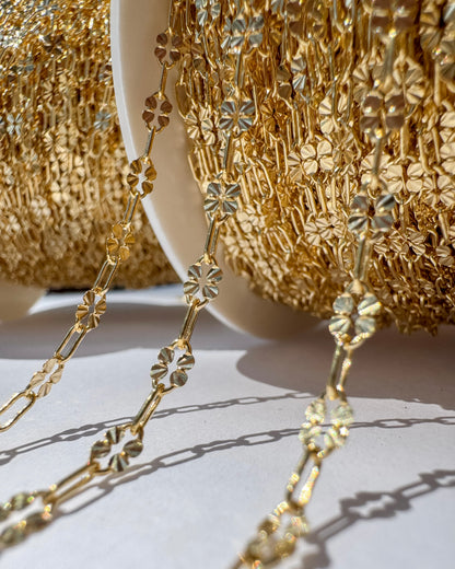 Flowerburst Paperclip Chain - C1